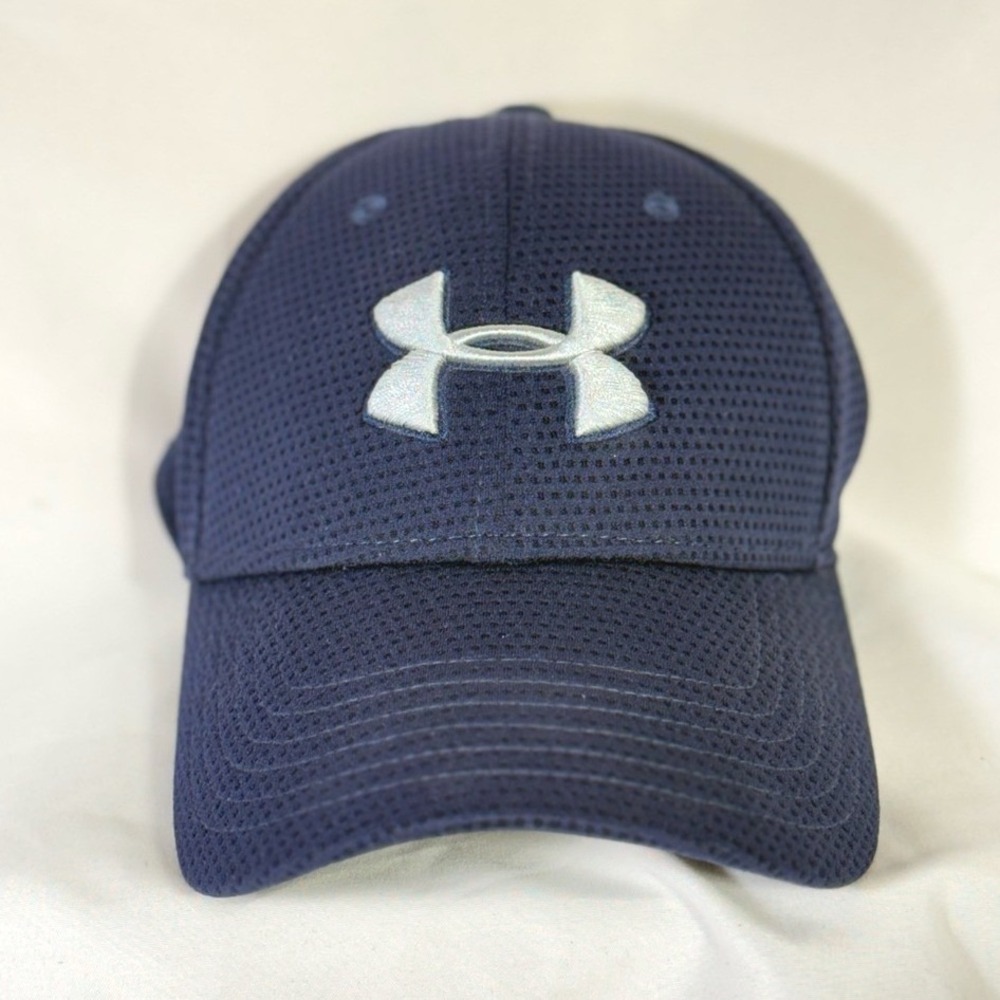 Under Armour Navy Blue Blitzing II Performance Fitted Cap Silver‎ Logo Medium